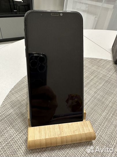 Телефон iPhone Х 64 гб