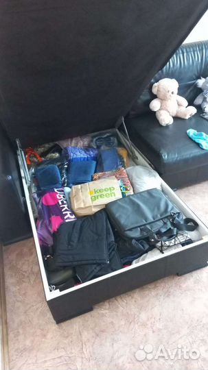 Кожаный диван бу