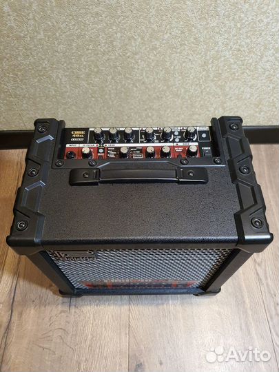 Комбоусилитель Roland Cube 40XL