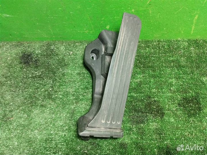 Педаль газа электронная volkswagen Golf Plus 2008