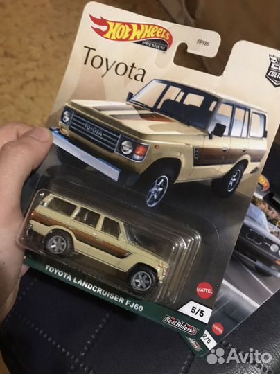 Машинки премиальные hot wheels