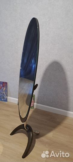 Зеркало напольное