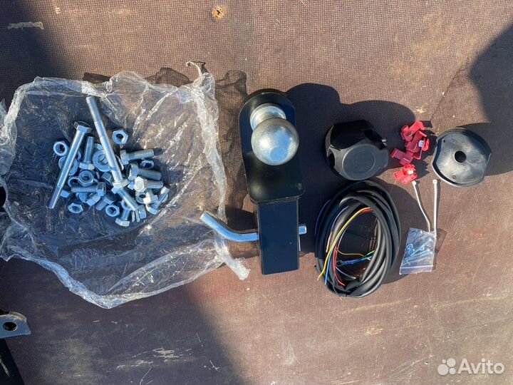 Фаркоп усиленный для Нивы Урбан, под квадрат