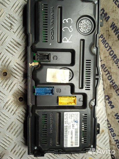 Панель приборов (щиток) Renault Magnum 2004