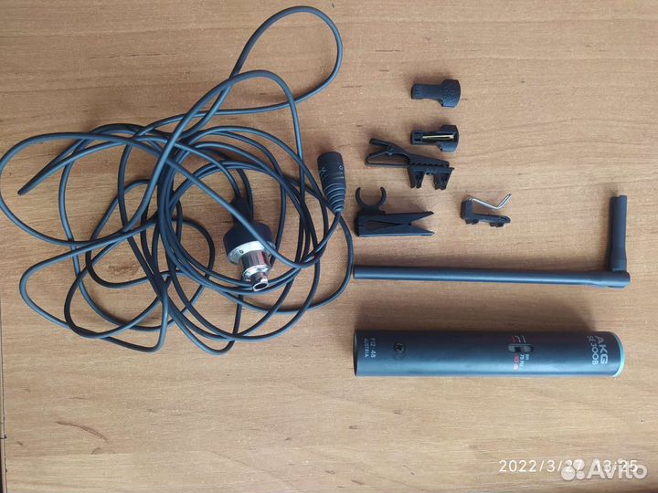 Микрофон akg