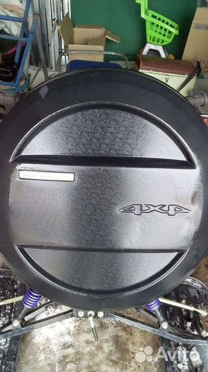 Колпак запасного колеса