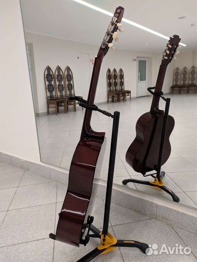 Гитара yamaha c60