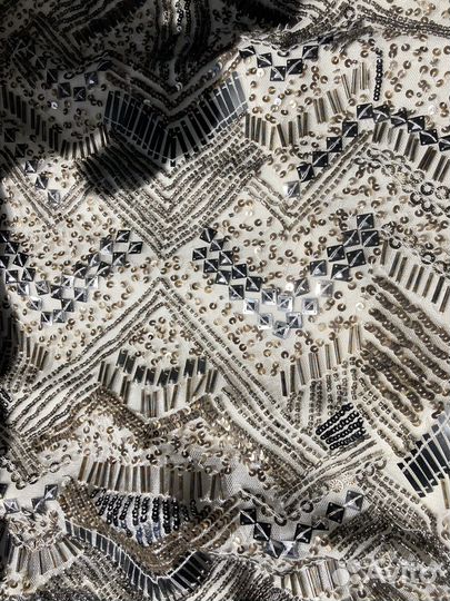 Топ с пайетками zara L