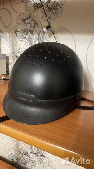 Шлем для конного спорта