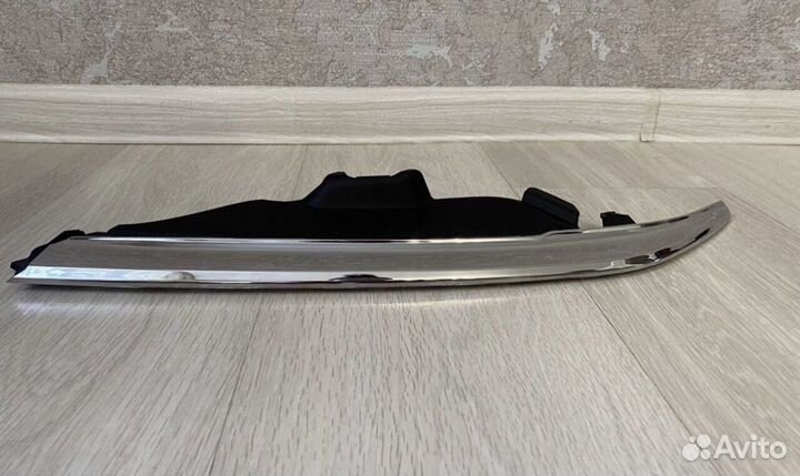 Молдинг хром фары камри 55 левый