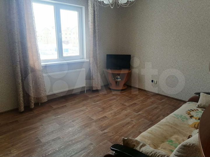 1-к. квартира, 38 м², 3/3 эт.