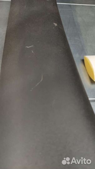 Накладка передней стойки Nissan