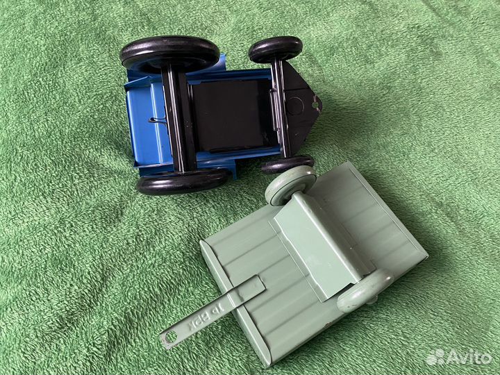 Игрушка СССР трактор