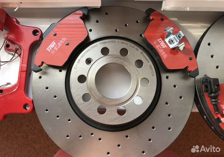 Диск тормозной VW CC B7 Brembo перфорированный