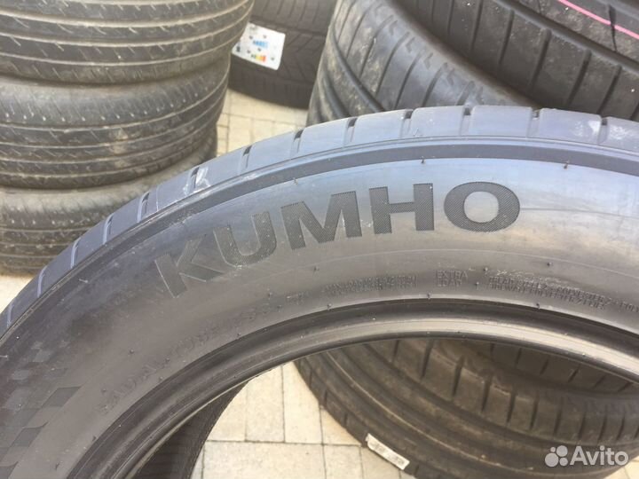 Kumho Ecsta PS71 285/35 R22 106Y
