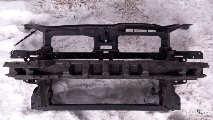 Volkswagen Jetta 5 2005-11 телевизор передн панель