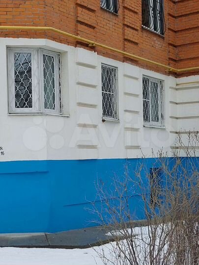 3-к. квартира, 87 м², 1/9 эт.