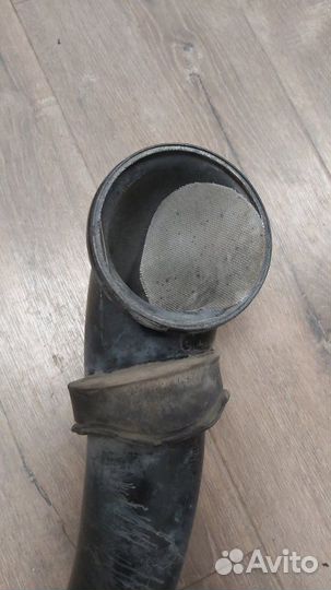 Патрубок воздушного фильтра Volkswagen Touareg 1