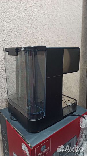 Кофеварка рожковая Rondell RDE-1106