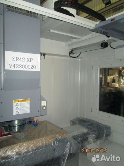 Вертикальный фрезерный станок с чпу sr42xp