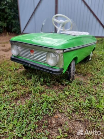Педальная машинка СССР москвич