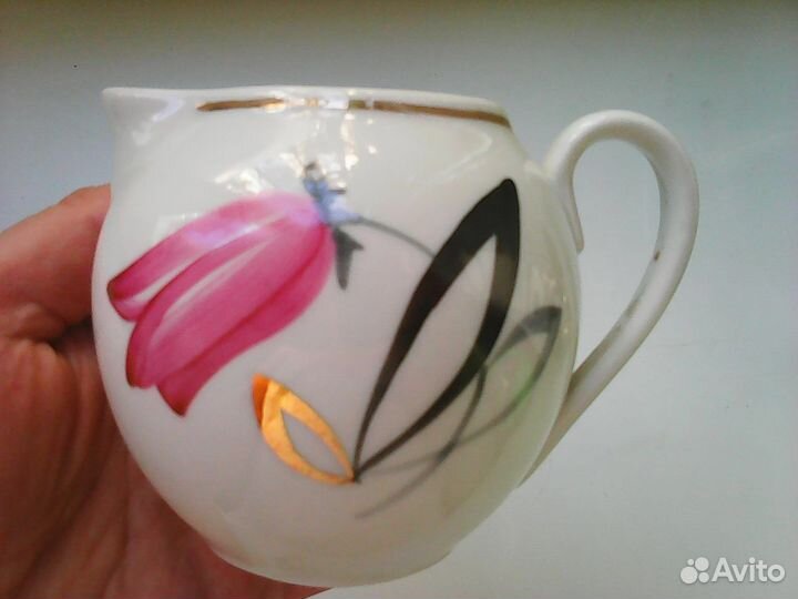 Три чайные пары и сливочник Песочное цена за всё