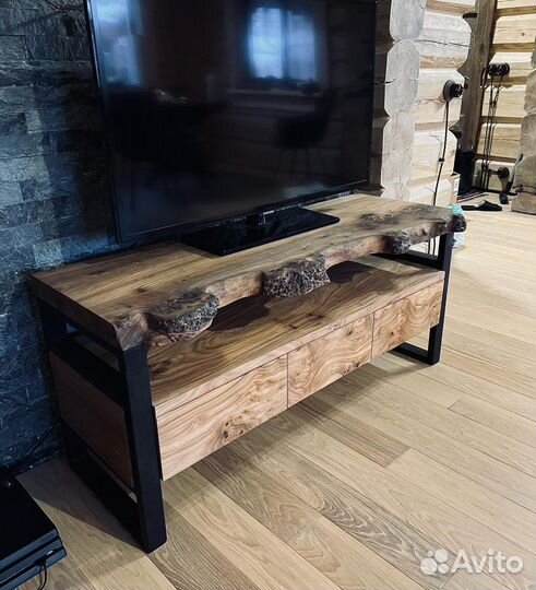 Тумба под телевизор из массива на заказ