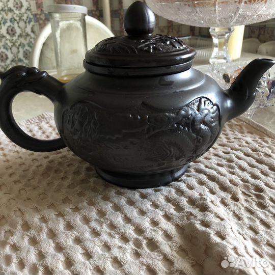 Много посуды, листайте карусель