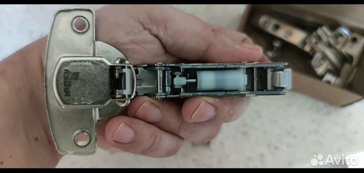 Петли Hettich с доводчиком