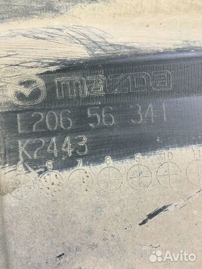 Пыльник двигателя правый защита Mazda CX 7