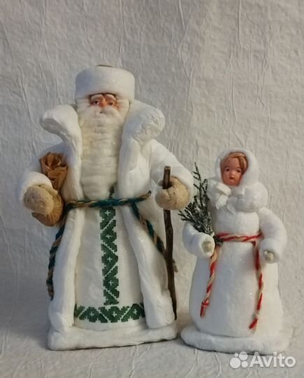 Дед мороз и Снегурочка под елку