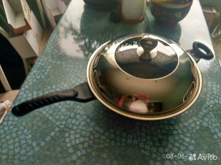 Сковорода- вок с крышкой