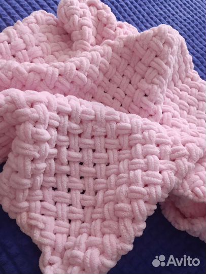 Плед детский вязаный