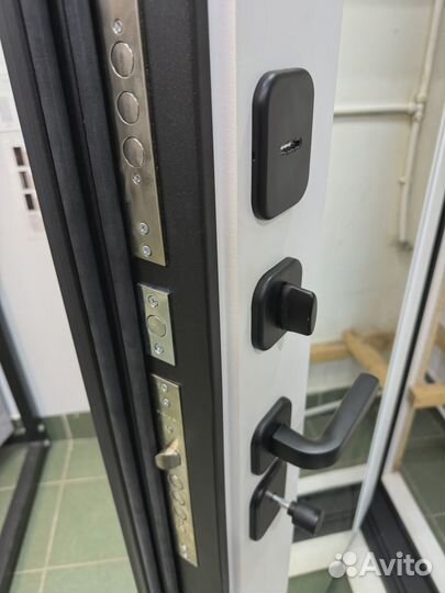 Дверь входная с установкой