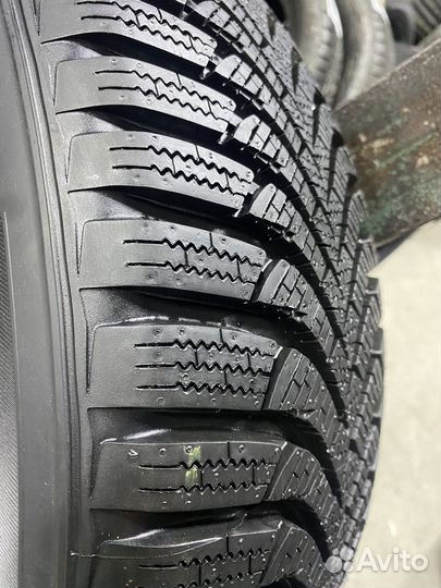 Hankook Winter I'Cept RS2 W452 215/65 R15
