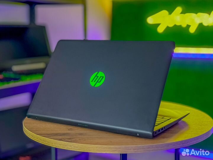 Ноутбук HP: Intel Core i7 + GeForce GTX 1050