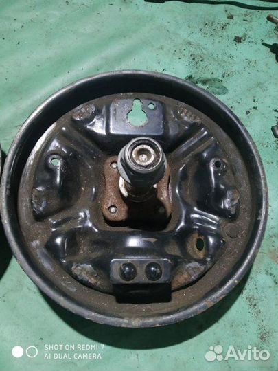 Щит опорный Renault Logan