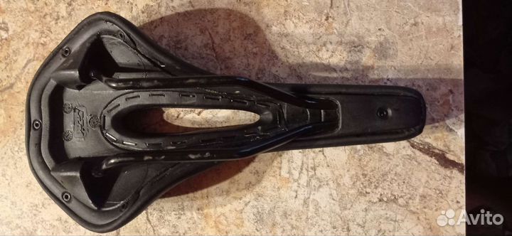 Велосипедное седло alton