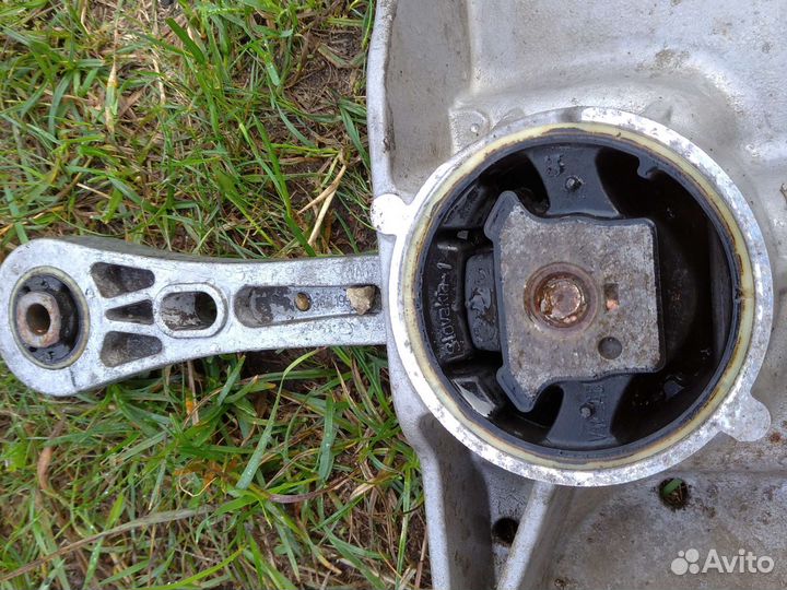 Подрамник Фольксваген Пассат В6