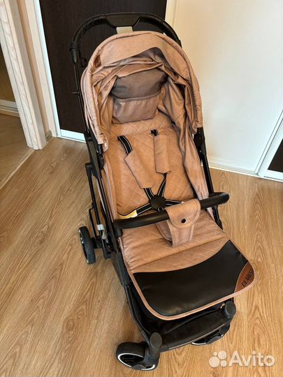 Коляска прогулочная Dearest 819