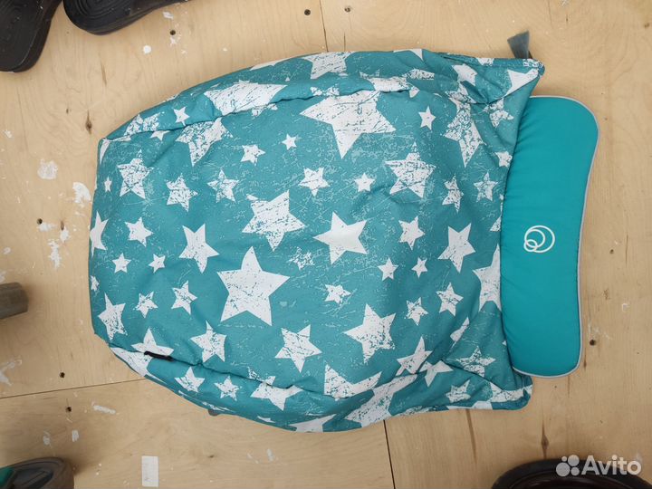 Детская прогулочная коляска