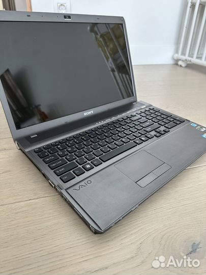 Ноутбук Sony Vaio i5