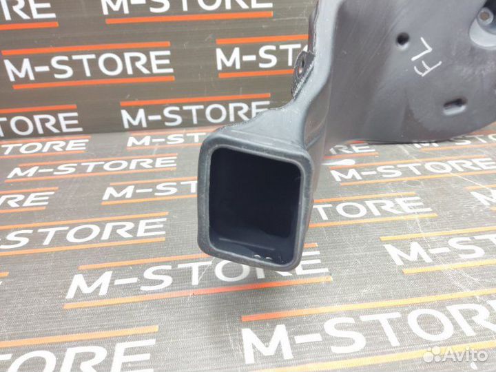 Воздуховод печки передний левый Bmw 5-Series E60