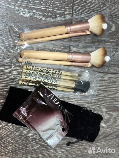 Наборы кистей новые