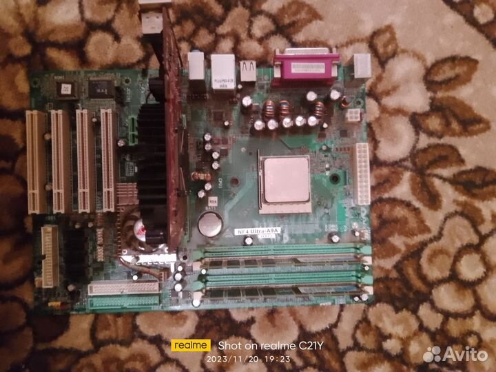 Материнская плата