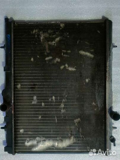 Радиатор охлаждения Peugeot 206