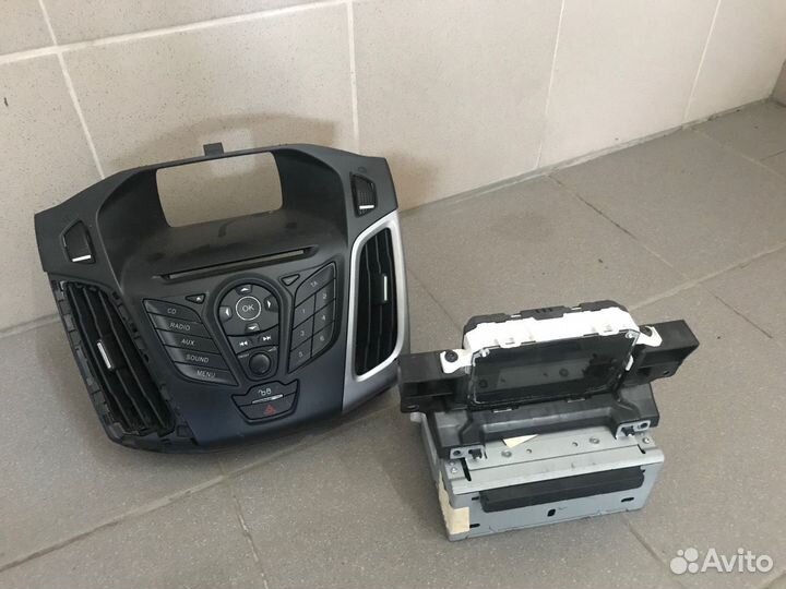 Магнитола штатная. Форд фокус 3