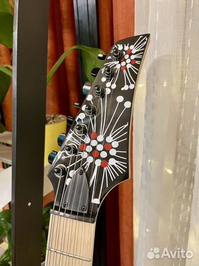 Фабричная семиструнная электрогитара