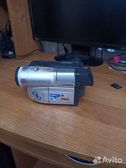 Видеокамера samsung VP-L850 c кассетами