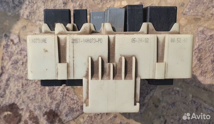 Блок предохранителей салона Форд Фокус 1 Focus 1